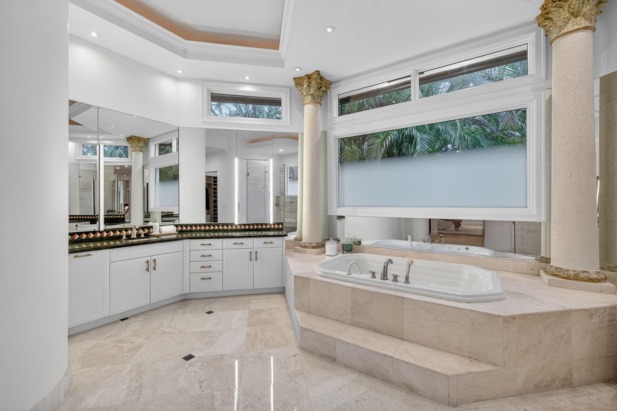 1518 E Lake Dr Fort Lauderdale, FL 33316