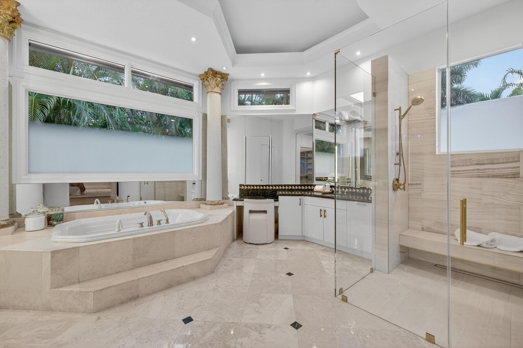 1518 E Lake Dr Fort Lauderdale, FL 33316