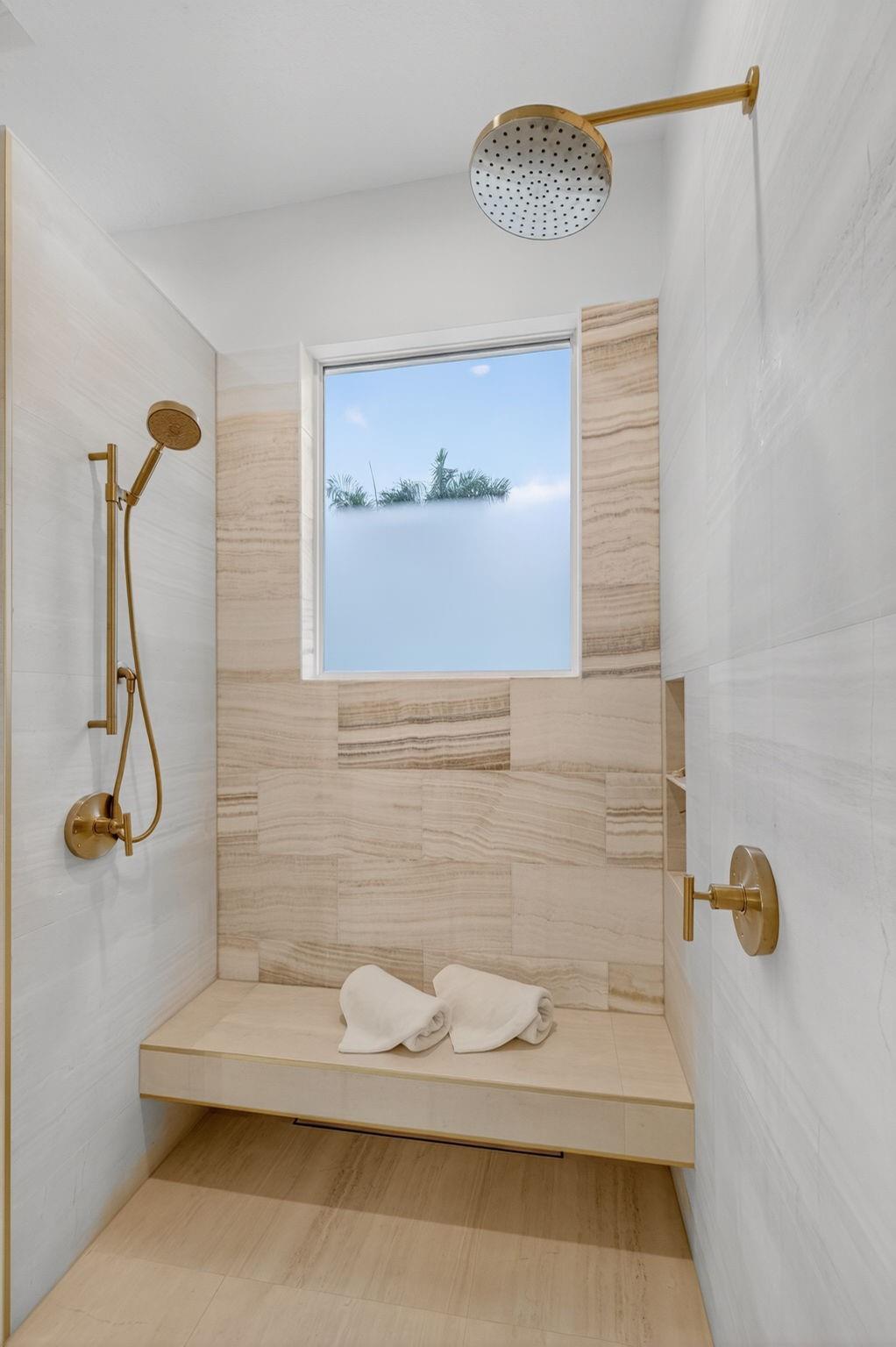 1518 E Lake Dr Fort Lauderdale, FL 33316