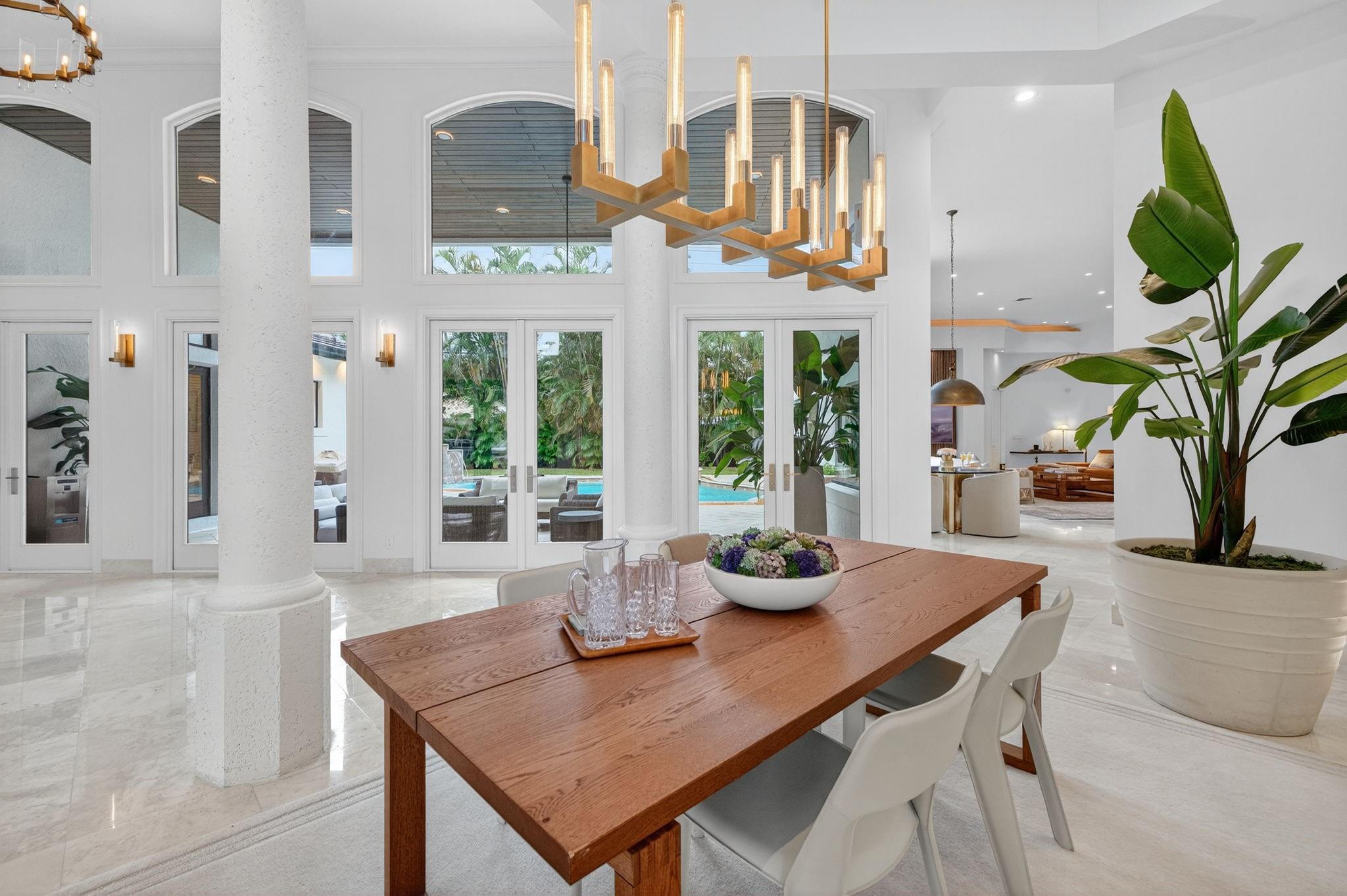 1518 E Lake Dr Fort Lauderdale, FL 33316