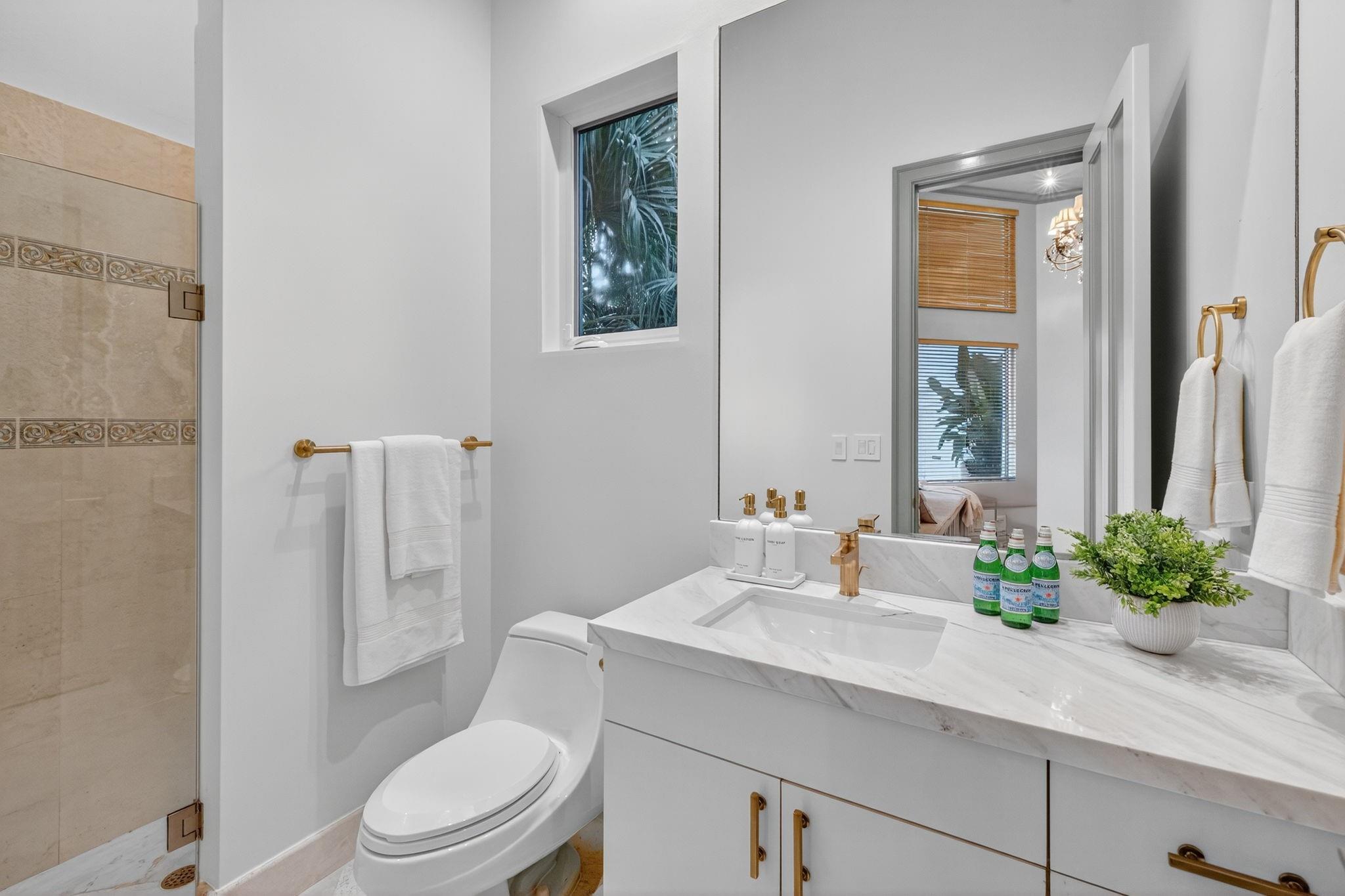 1518 E Lake Dr Fort Lauderdale, FL 33316