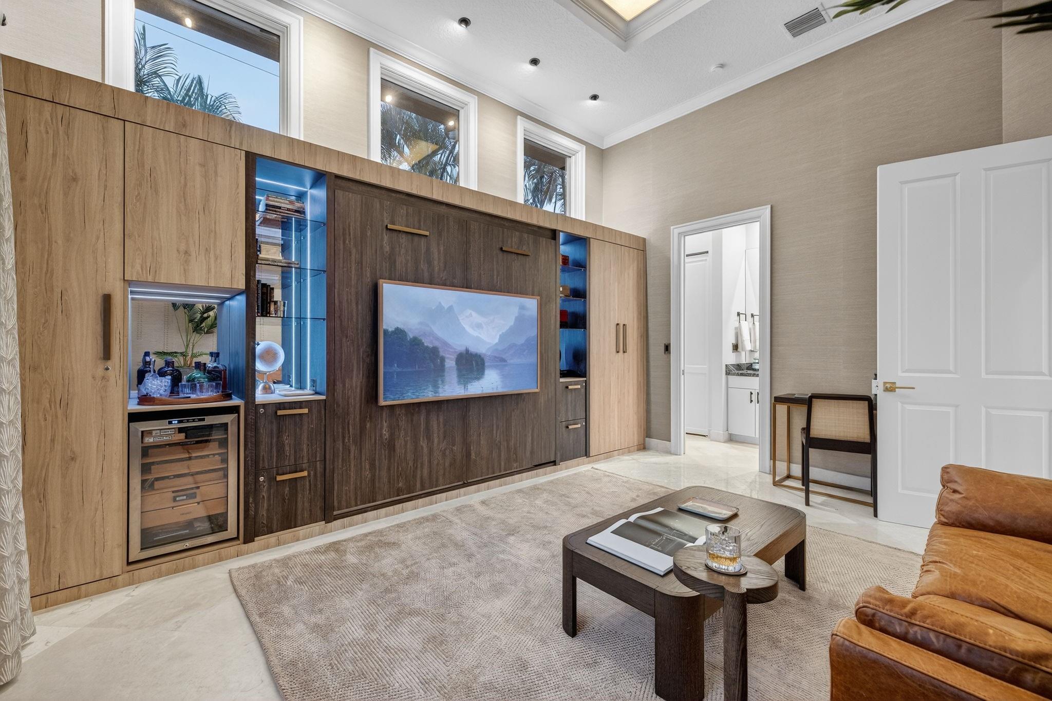 1518 E Lake Dr Fort Lauderdale, FL 33316