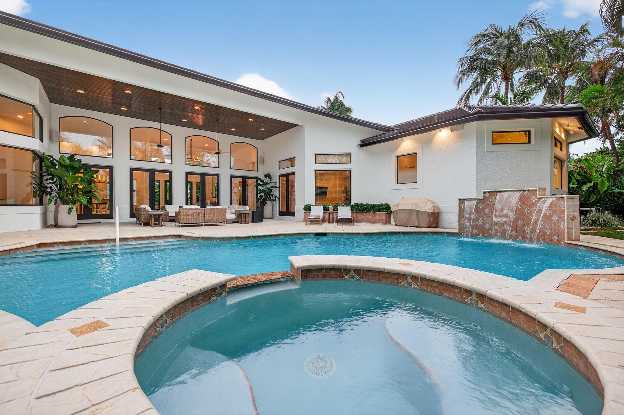 1518 E Lake Dr Fort Lauderdale, FL 33316