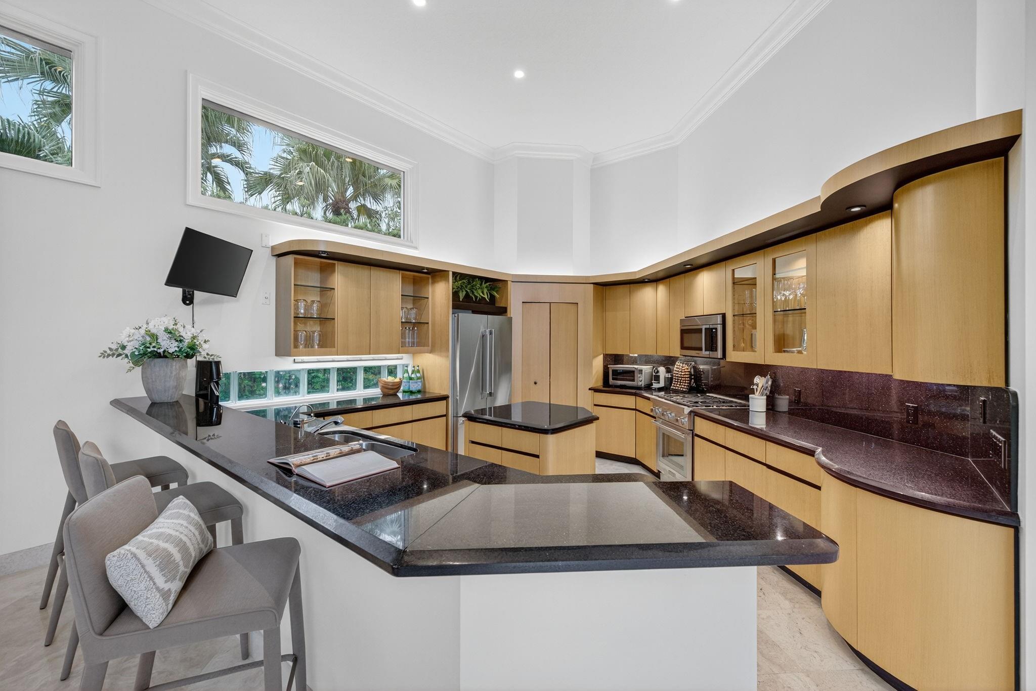 1518 E Lake Dr Fort Lauderdale, FL 33316