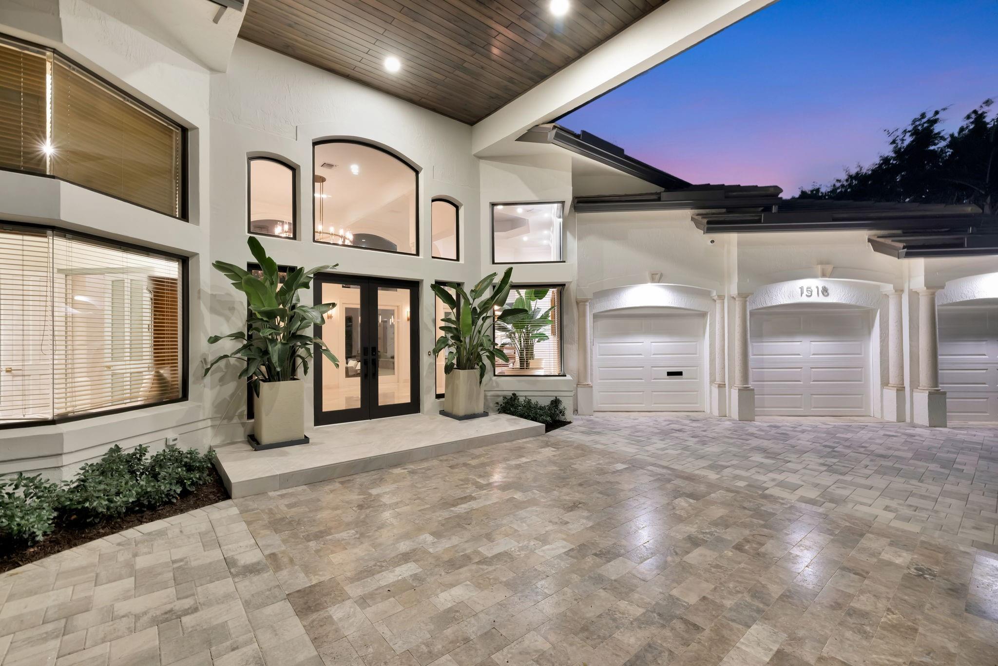 1518 E Lake Dr Fort Lauderdale, FL 33316