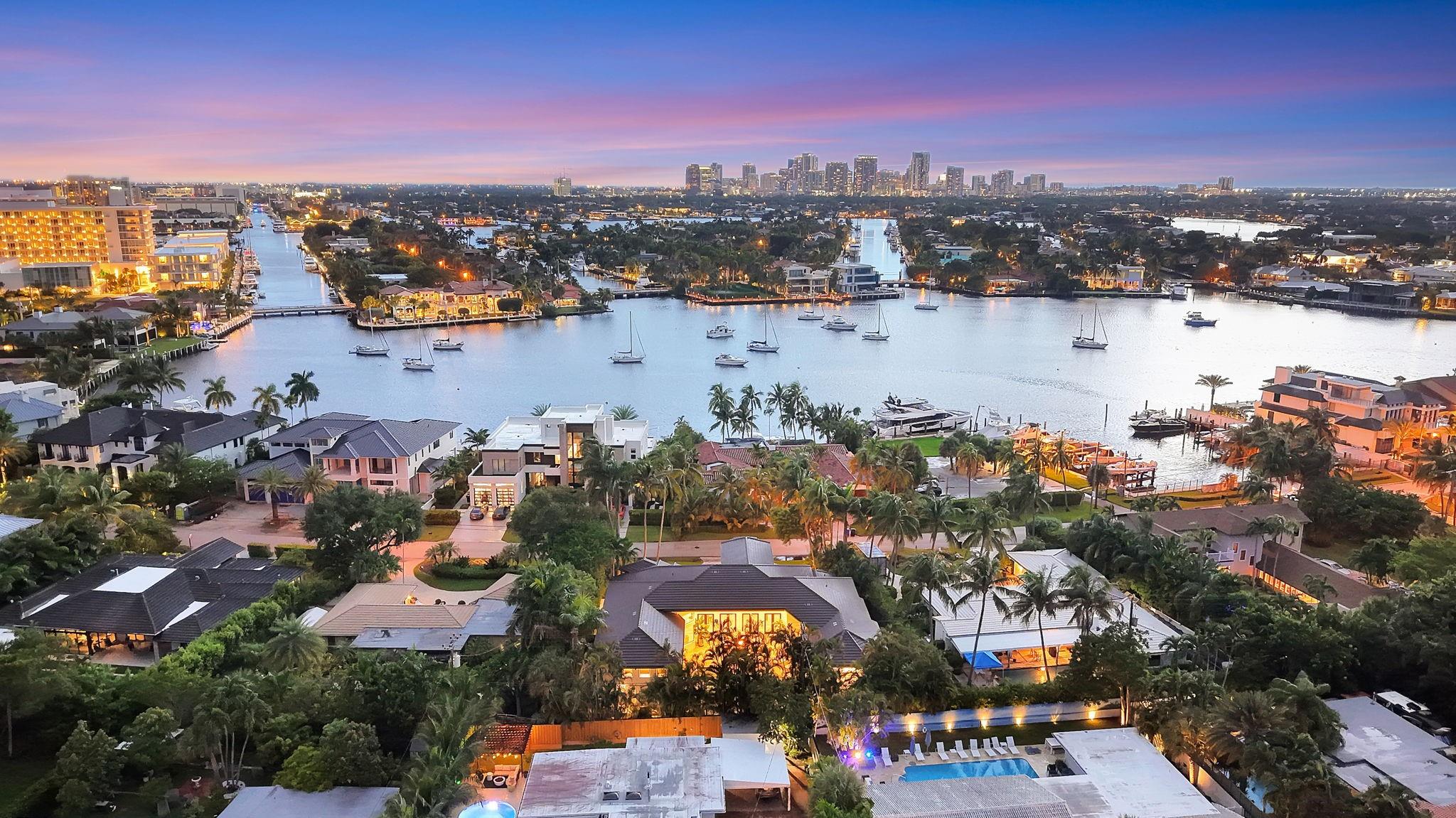 1518 E Lake Dr Fort Lauderdale, FL 33316