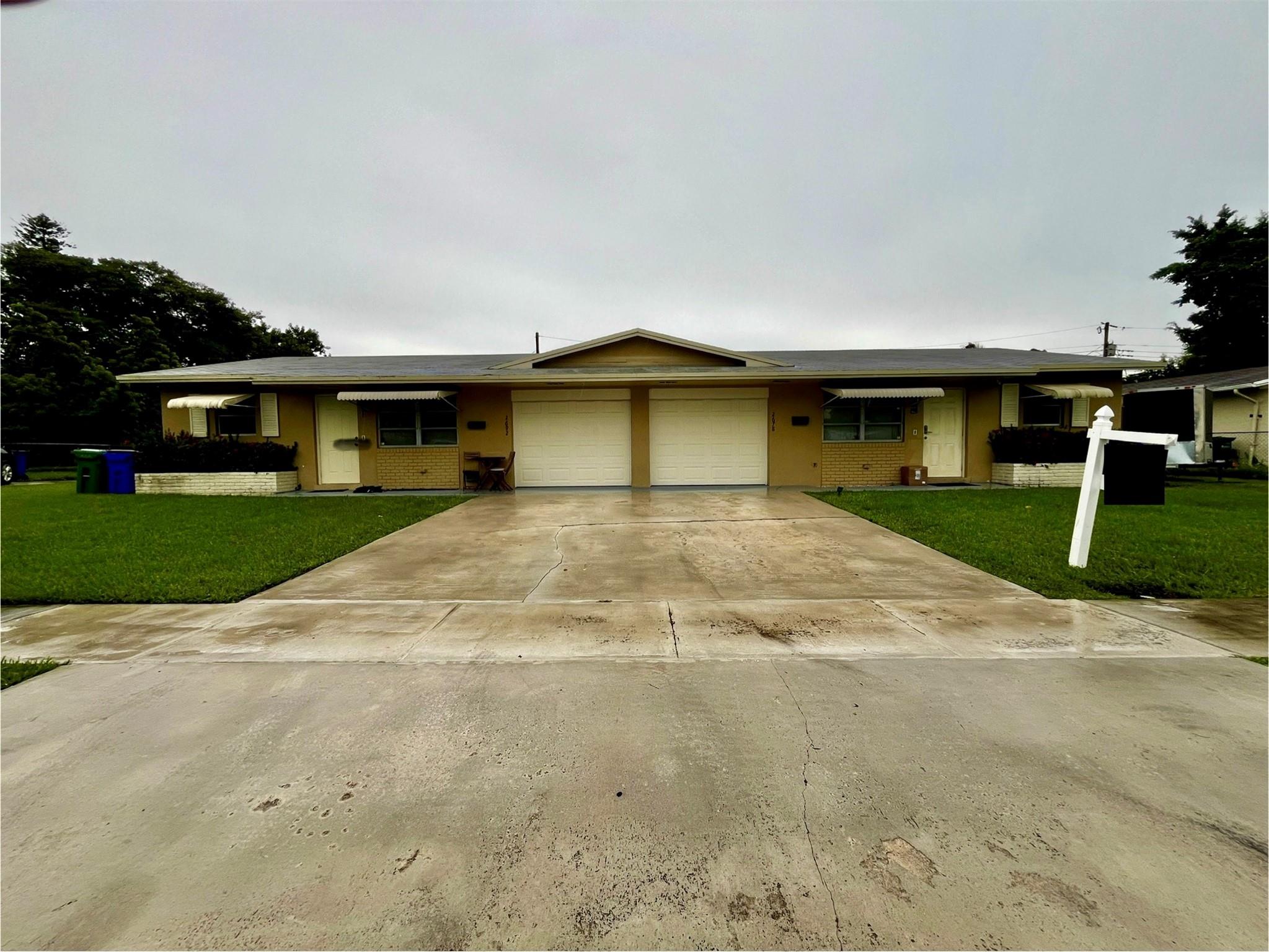 2678-2692 NW 65th Ave