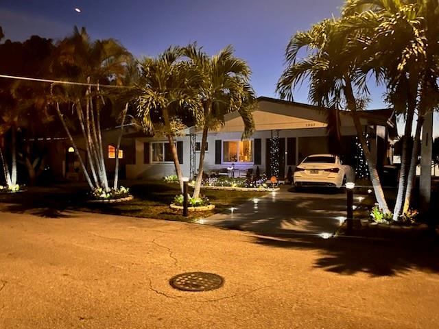 5907 NW 74th Ave