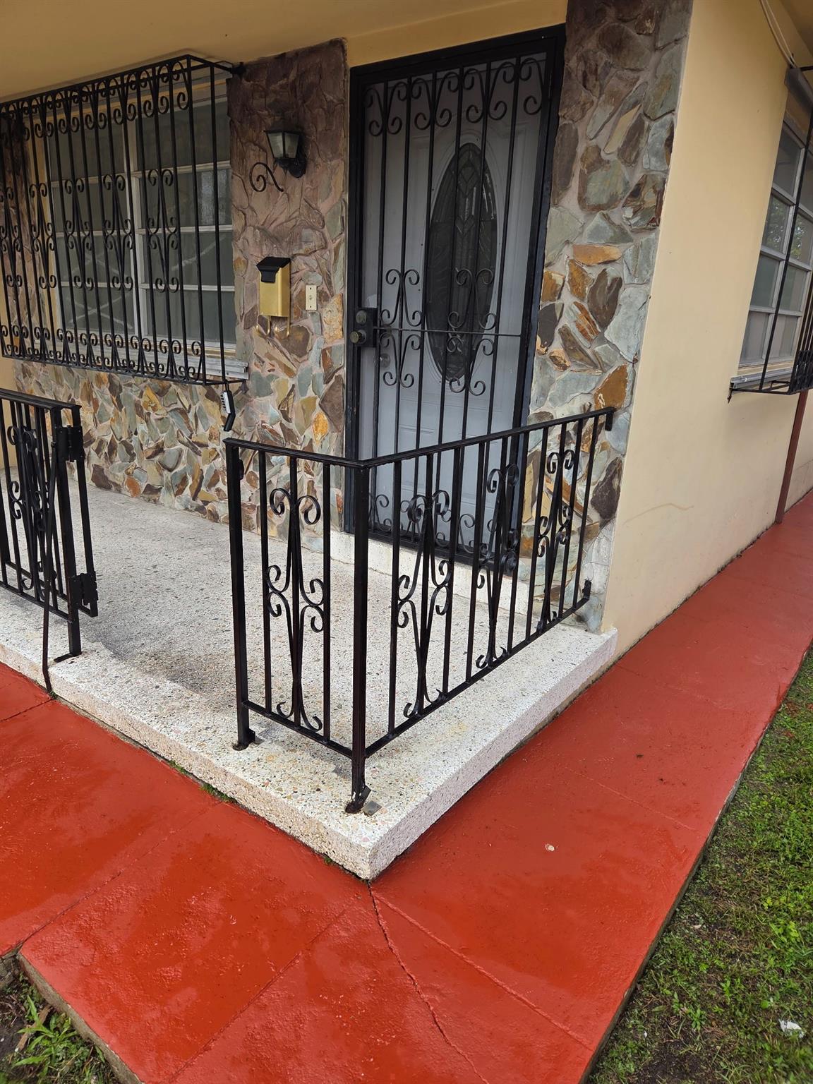 1781 SW 13th St Miami, FL 33145