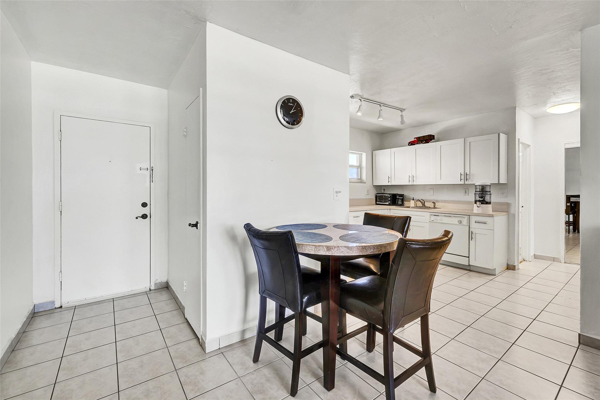 1300 Lincoln Rd #D-804 Miami Beach, FL 33139