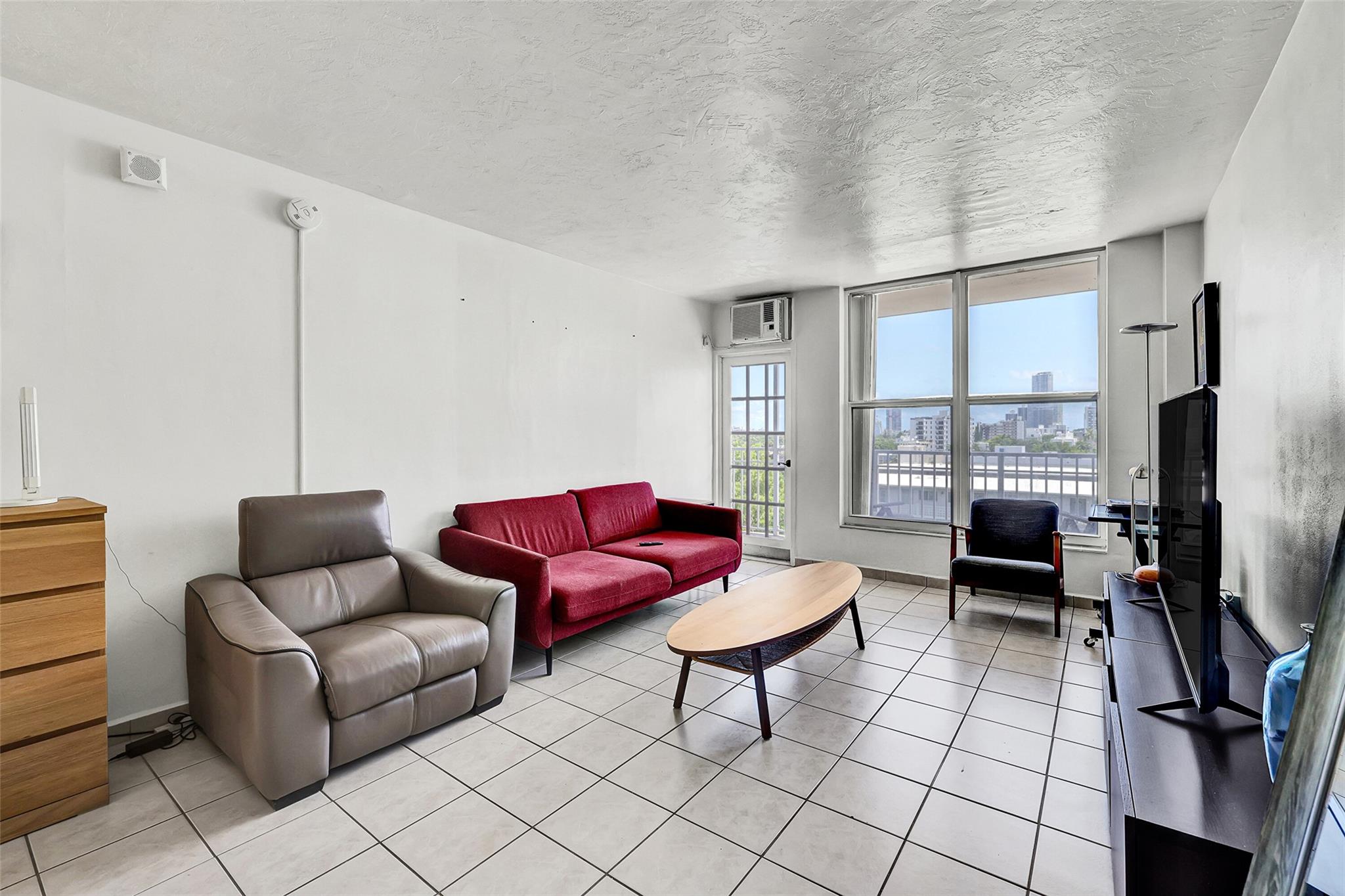 1300 Lincoln Rd #D-804 Miami Beach, FL 33139