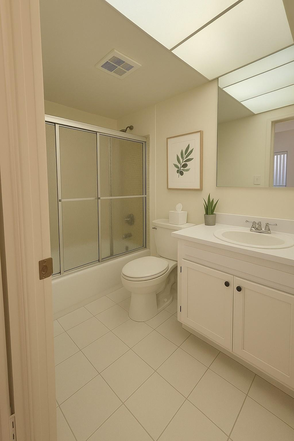 3051 Sunrise Lks Dr #203 Fort Lauderdale, FL 33322