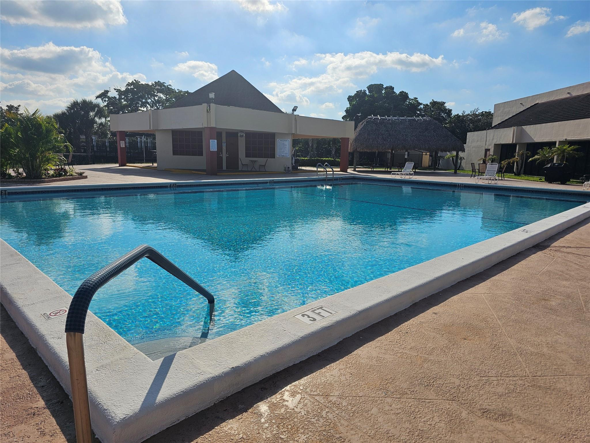 3051 Sunrise Lks Dr #203 Fort Lauderdale, FL 33322