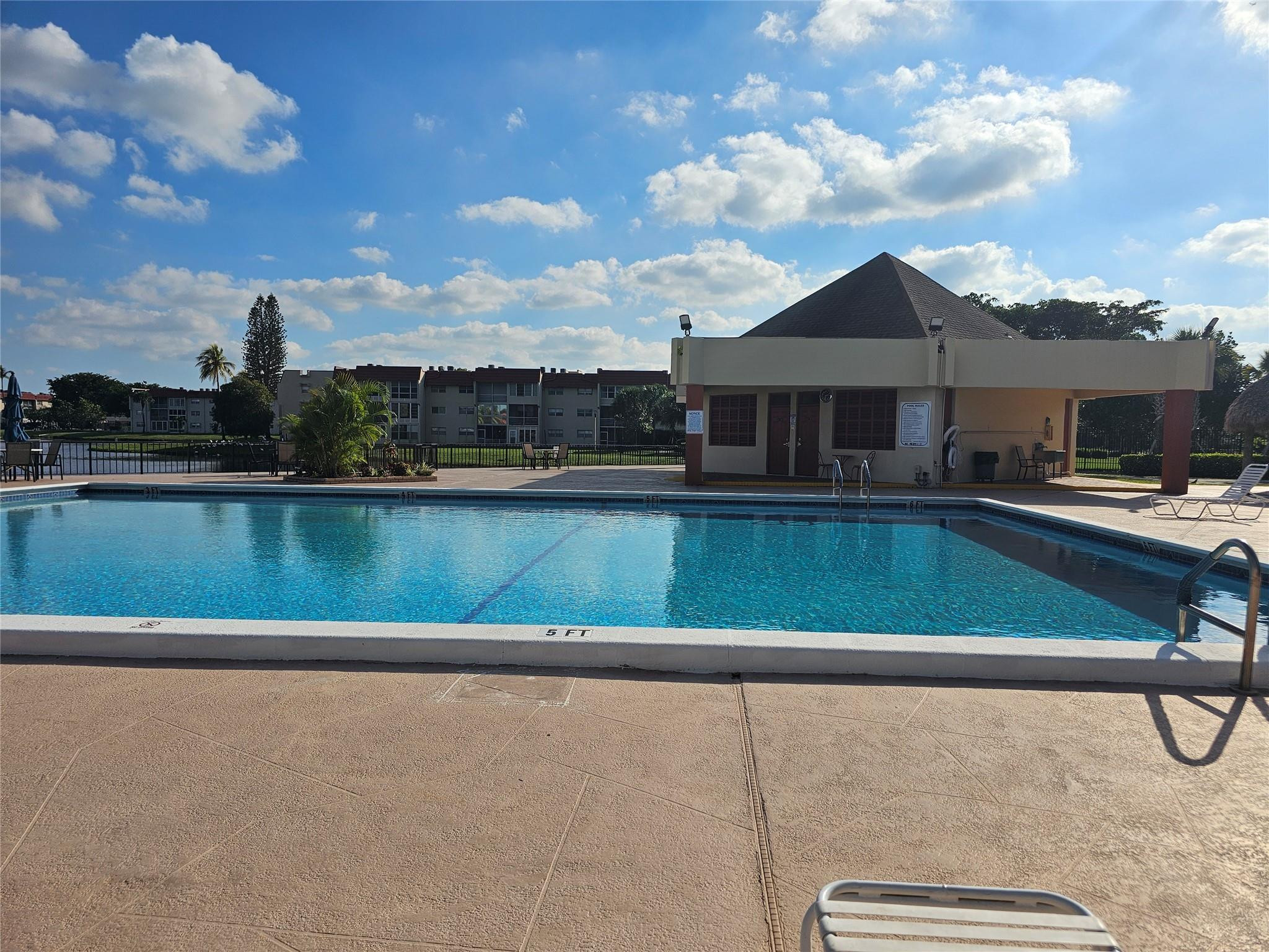 3051 Sunrise Lks Dr #203 Fort Lauderdale, FL 33322