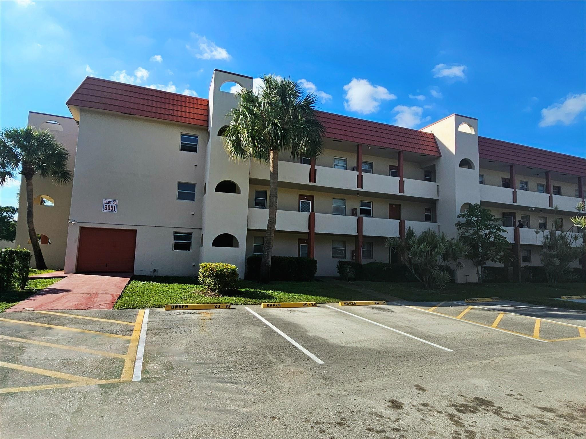 3051 Sunrise Lks Dr #203 Fort Lauderdale, FL 33322