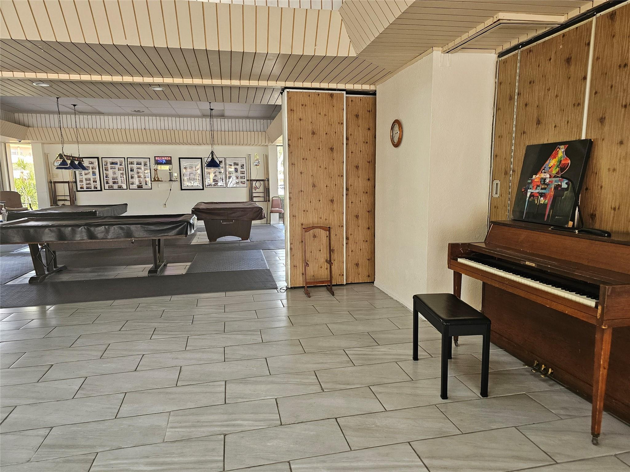 3051 Sunrise Lks Dr #203 Fort Lauderdale, FL 33322