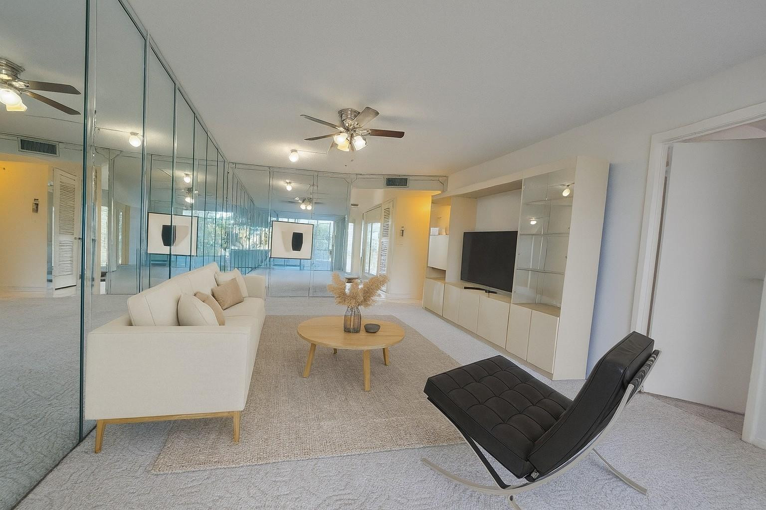 3051 Sunrise Lks Dr #203 Fort Lauderdale, FL 33322