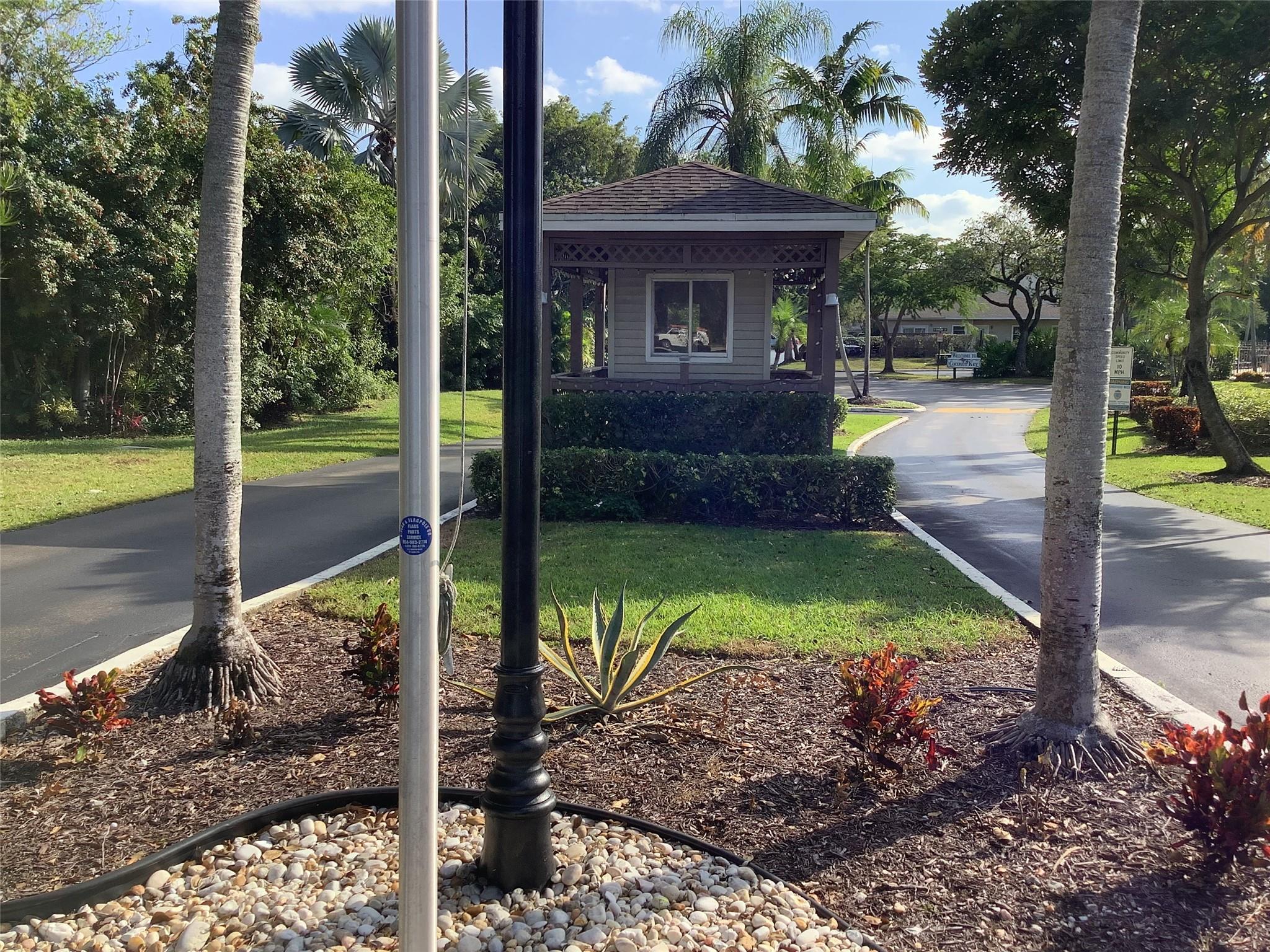 4765 S Hemingway Cir #68 Margate, FL 33063