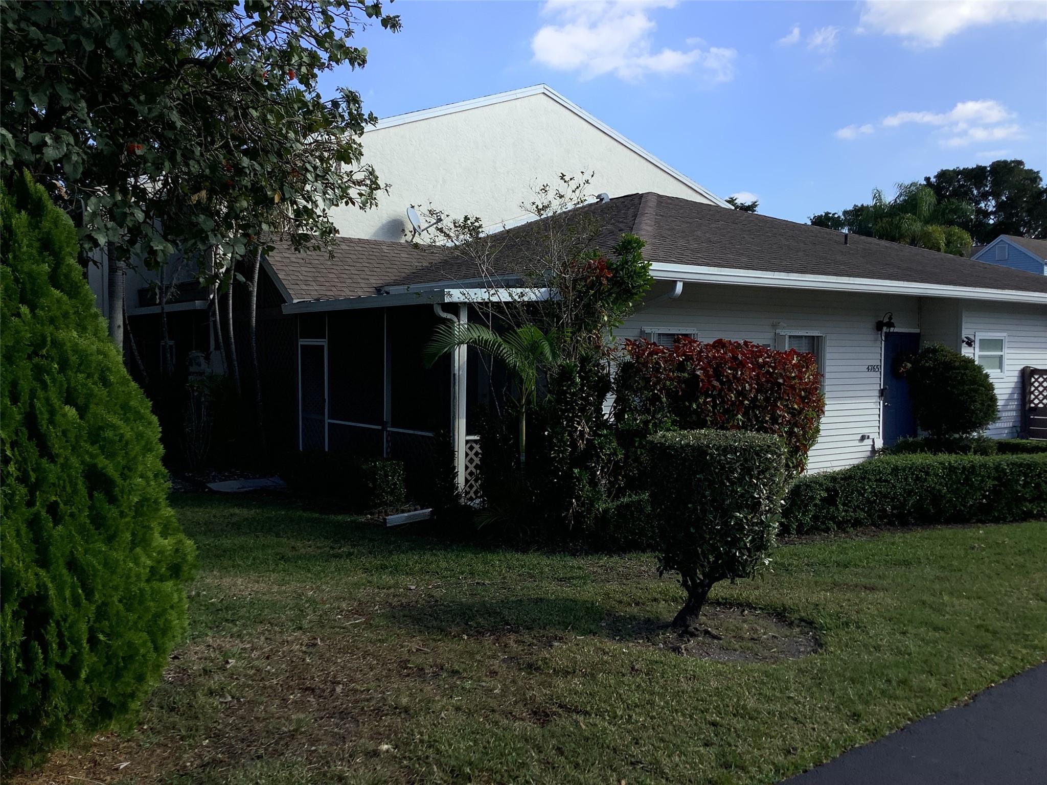 4765 S Hemingway Cir #68 Margate, FL 33063