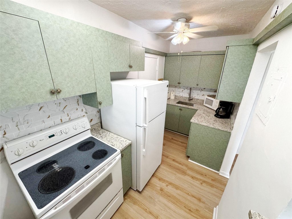 310 S Cypress Rd #729 Pompano Beach, FL 33060