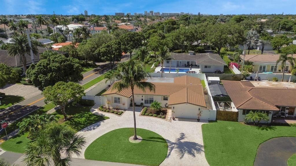 2250 NE 35th Lighthouse Point, FL 33064