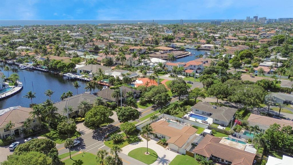 2250 NE 35th Lighthouse Point, FL 33064