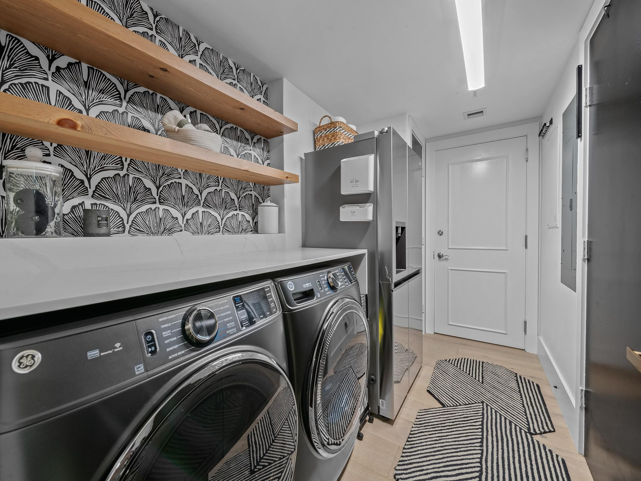 411 N New Riv #2401 Fort Lauderdale, FL 33301