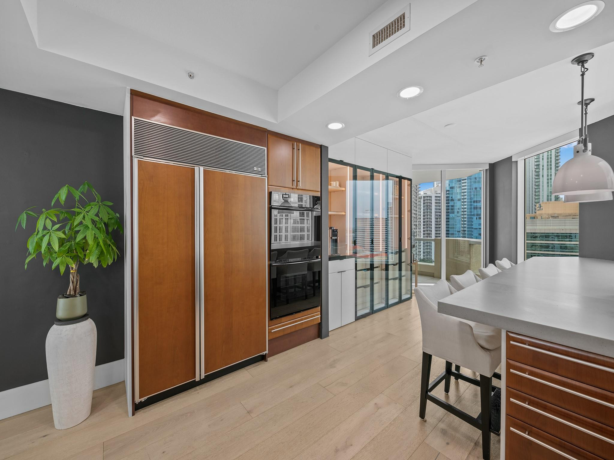 411 N New Riv #2401 Fort Lauderdale, FL 33301