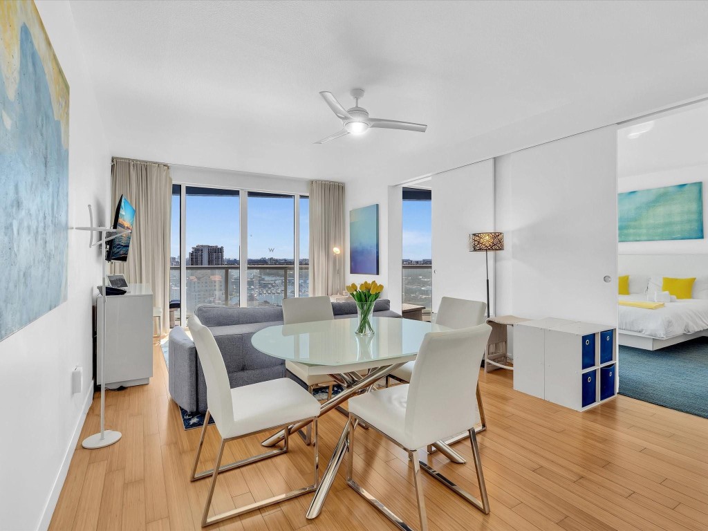 3101 Bayshore #2301 Fort Lauderdale, FL 33304