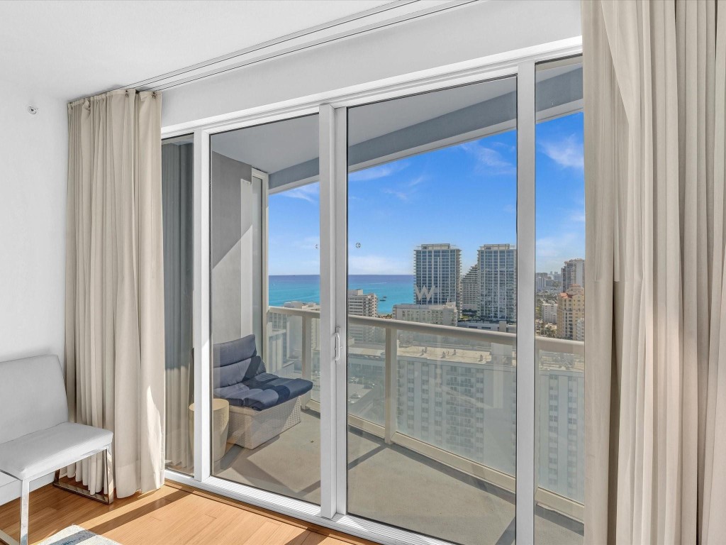 3101 Bayshore #2301 Fort Lauderdale, FL 33304