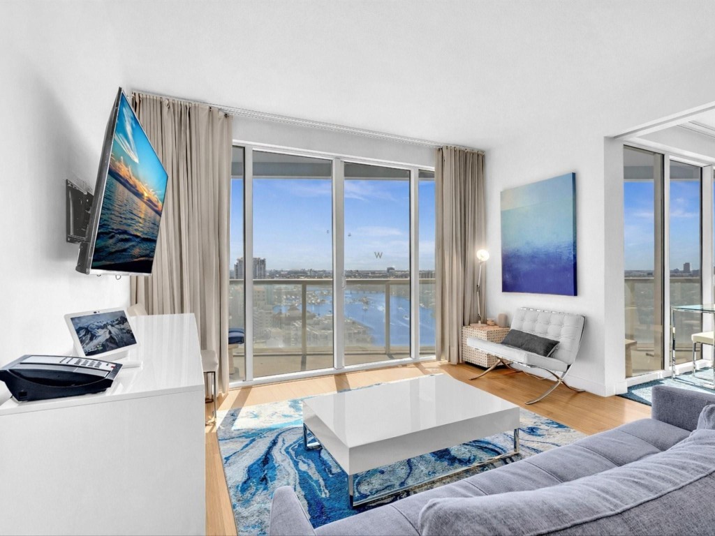 3101 Bayshore #2301 Fort Lauderdale, FL 33304