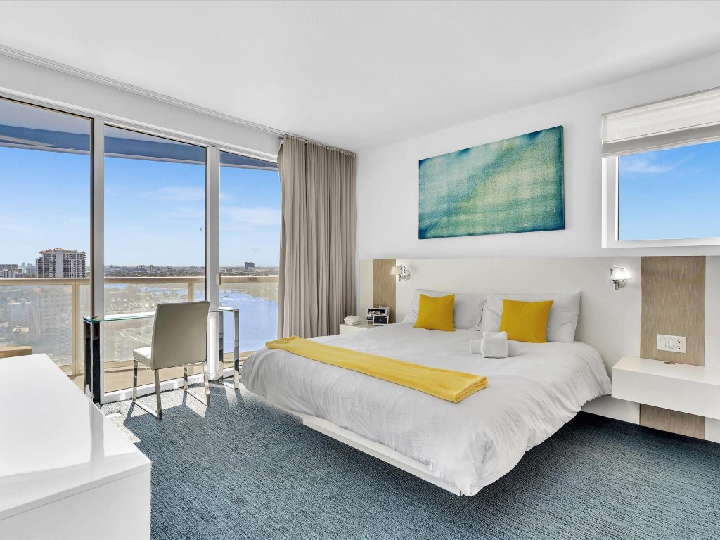 3101 Bayshore #2301 Fort Lauderdale, FL 33304