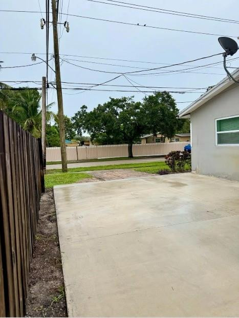 3300 N 67th Hollywood, FL 33024