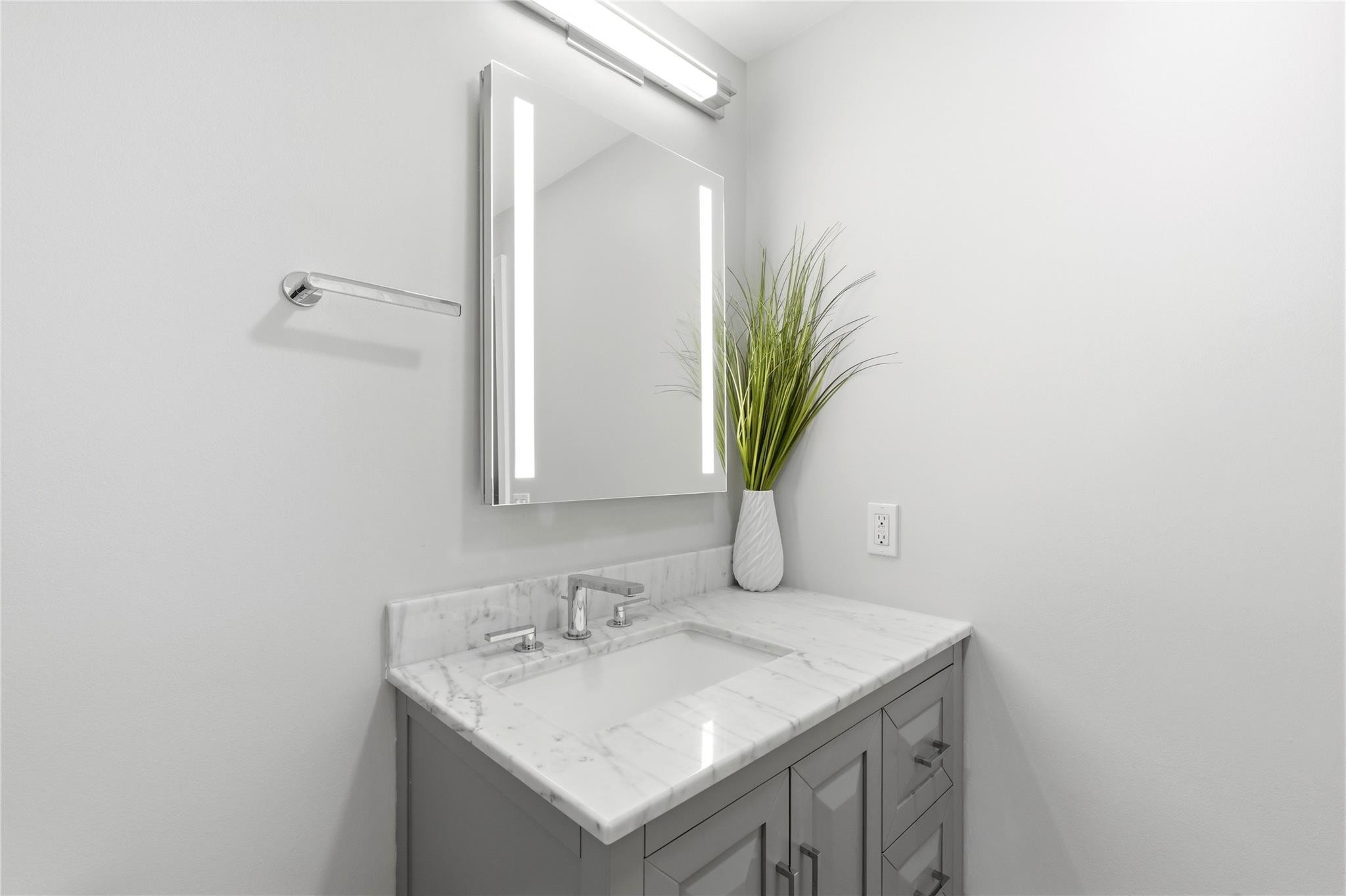 511 SE 5th #1719 Fort Lauderdale, FL 33301