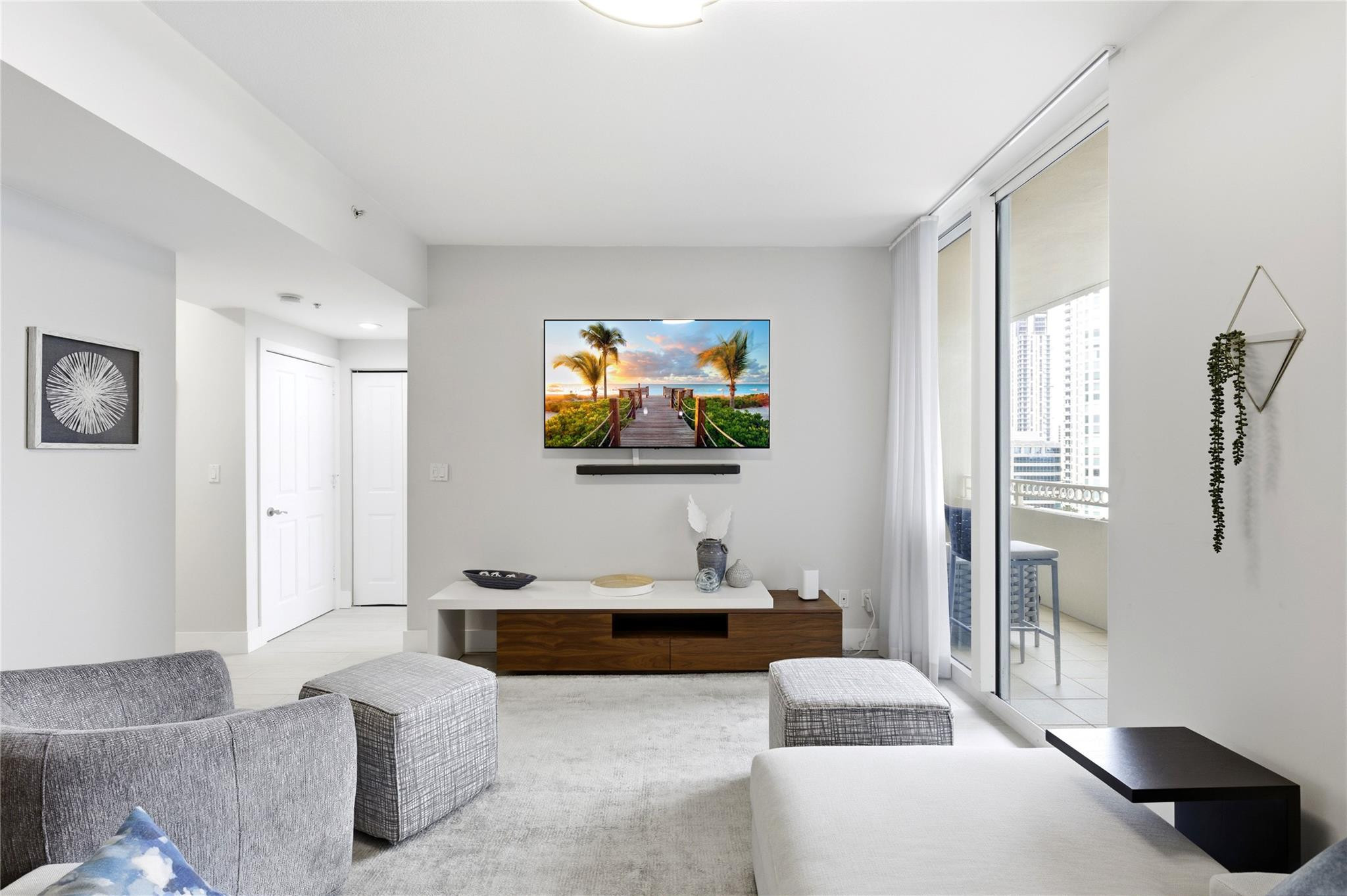 511 SE 5th #1719 Fort Lauderdale, FL 33301