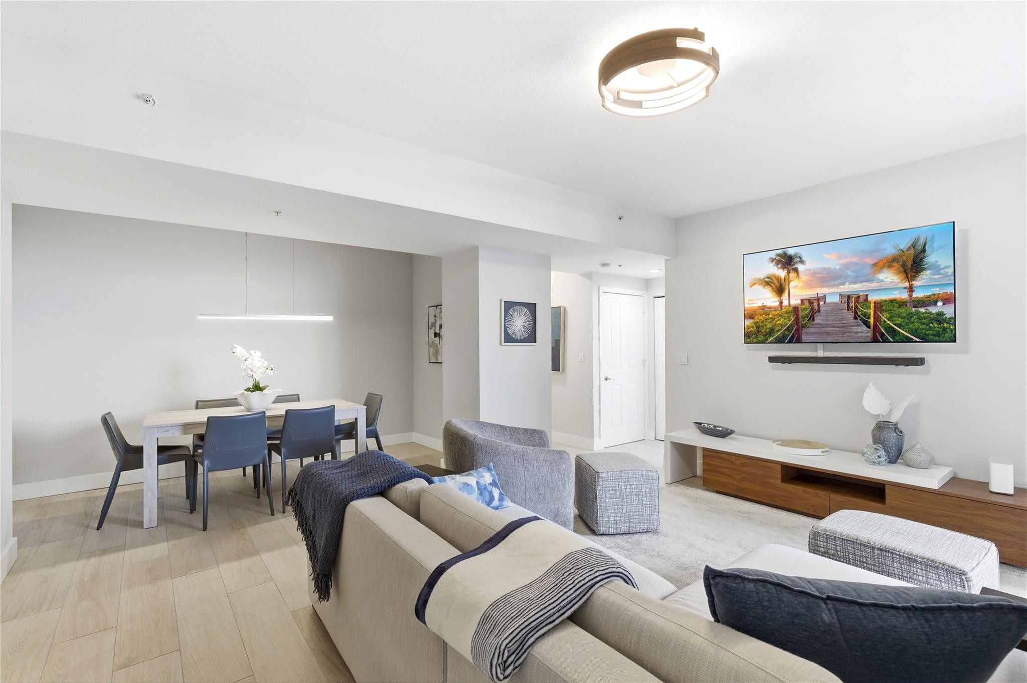 511 SE 5th #1719 Fort Lauderdale, FL 33301