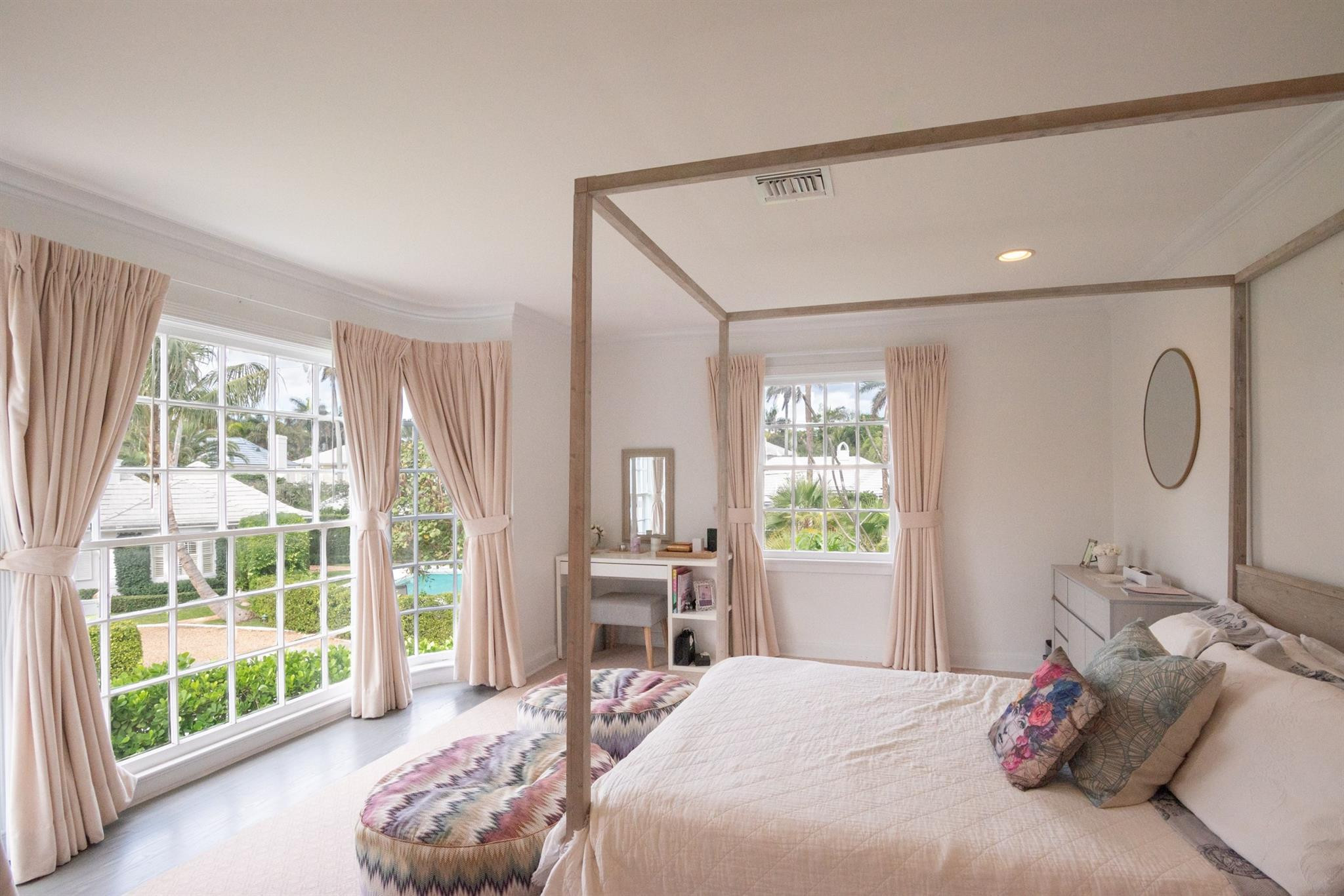 361 Crescent Palm Beach, FL 33480