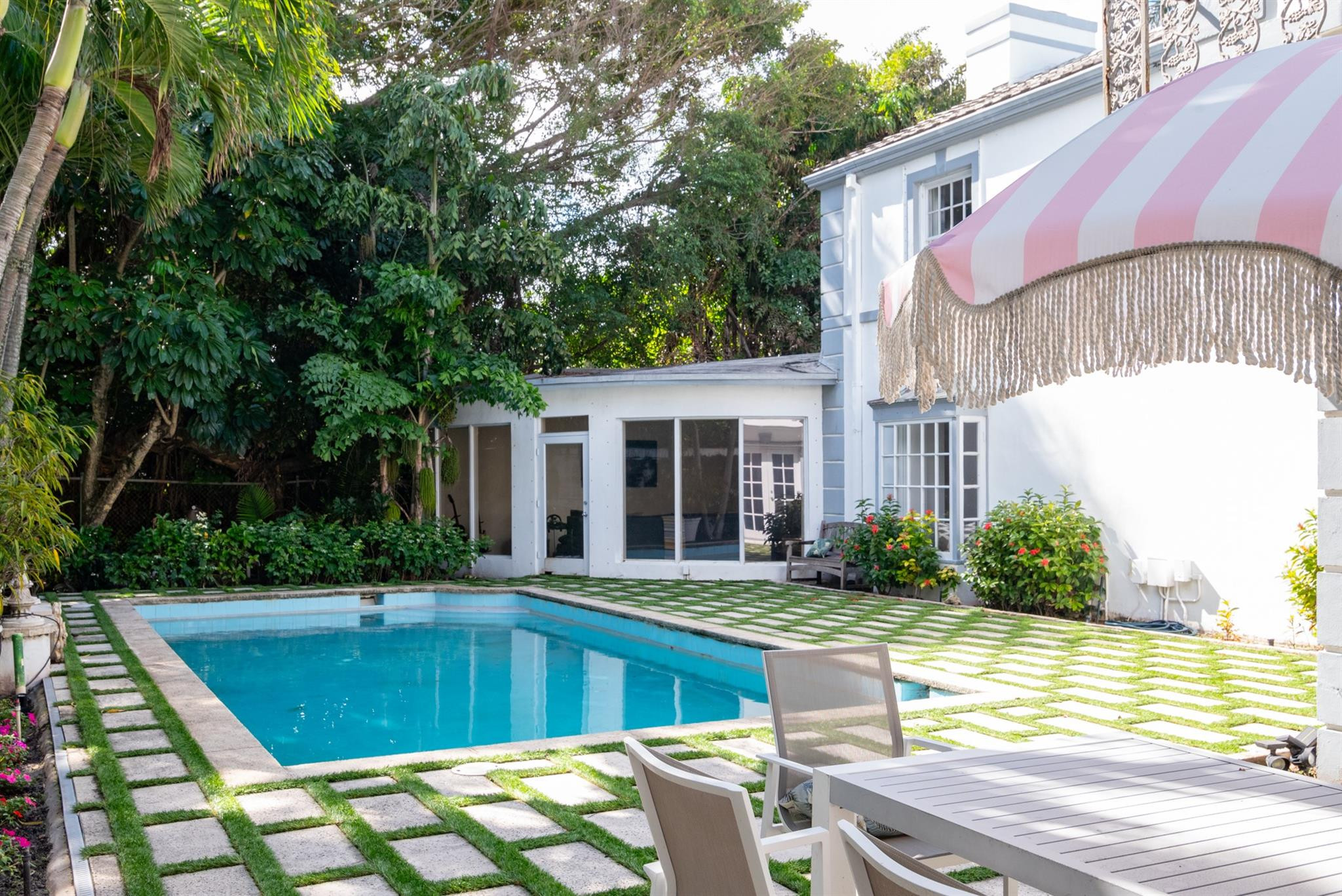 361 Crescent Palm Beach, FL 33480