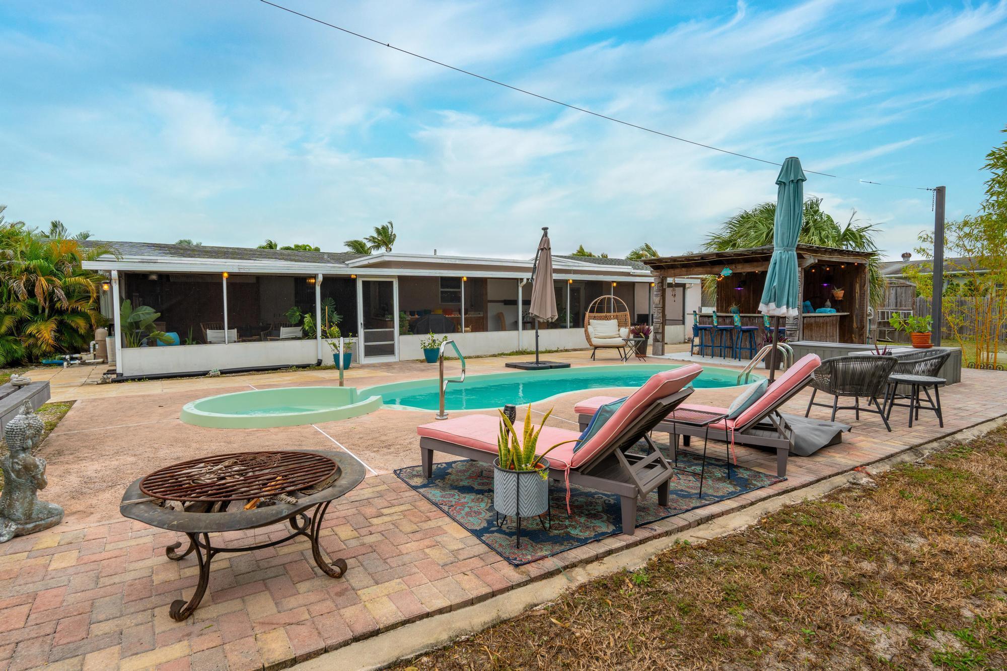 18989 SE Hillcrest Dr Jupiter, FL 33469