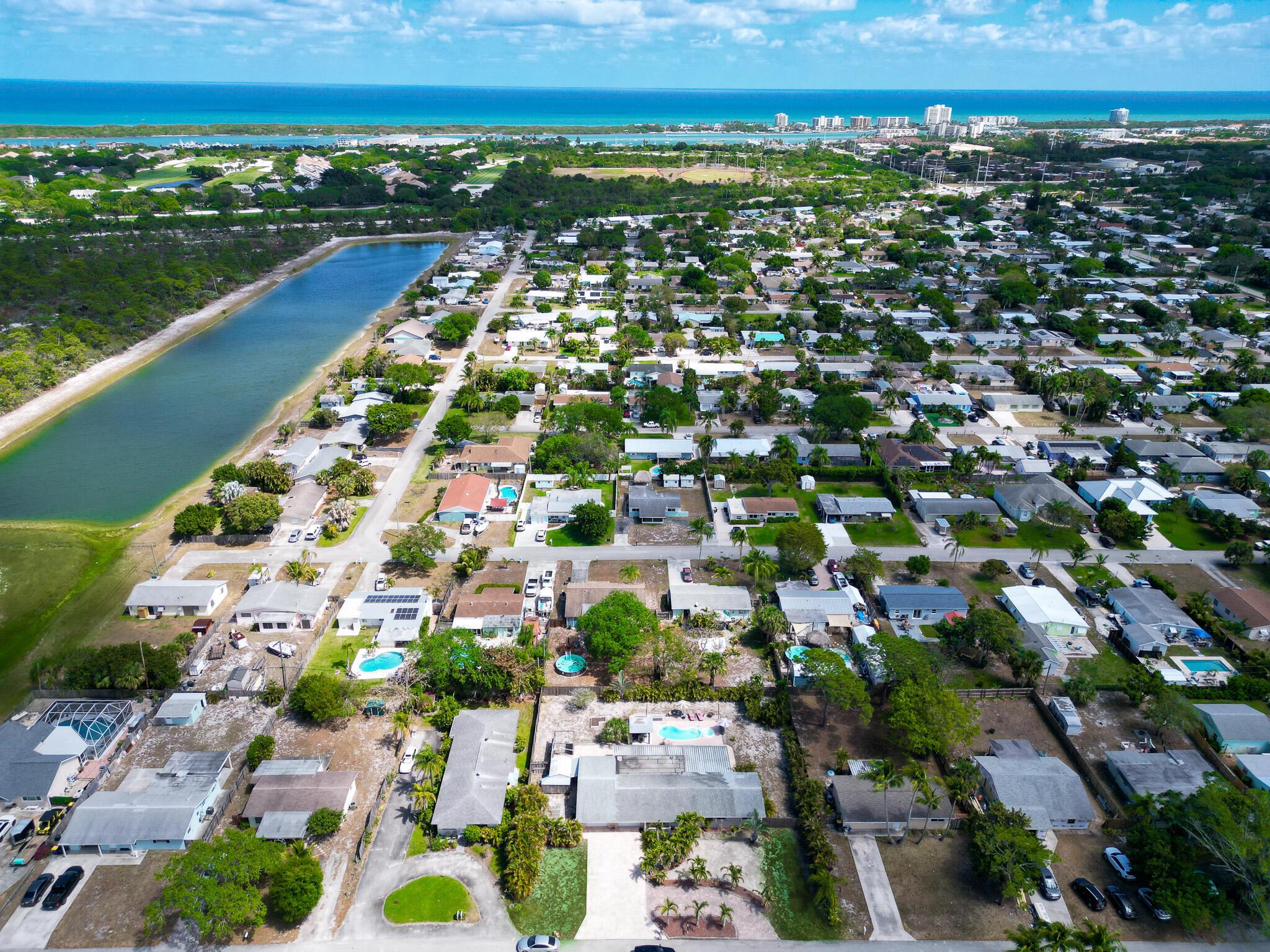 18989 SE Hillcrest Dr Jupiter, FL 33469