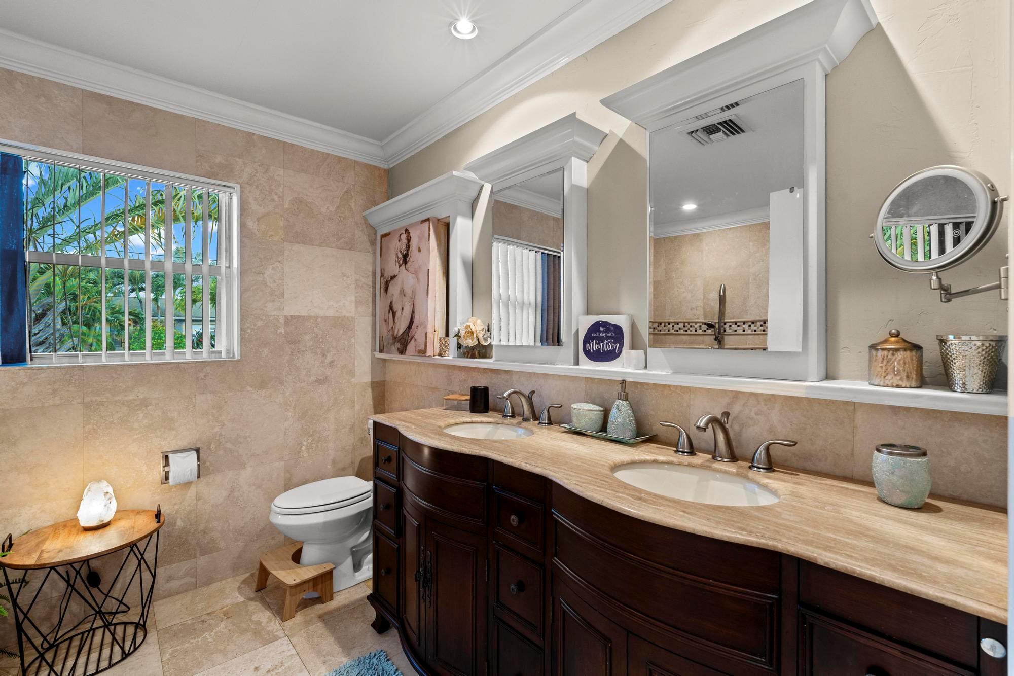 18989 SE Hillcrest Dr Jupiter, FL 33469