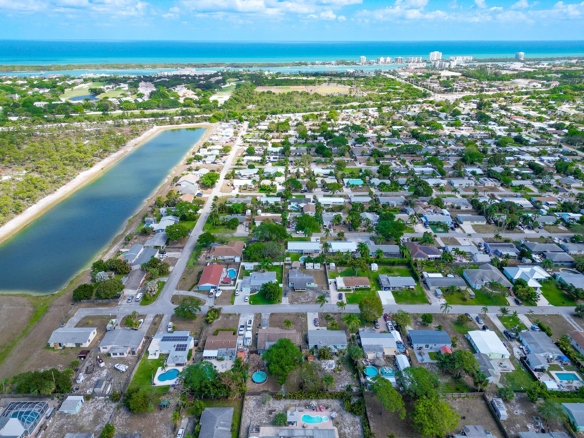 18989 SE Hillcrest Dr Jupiter, FL 33469