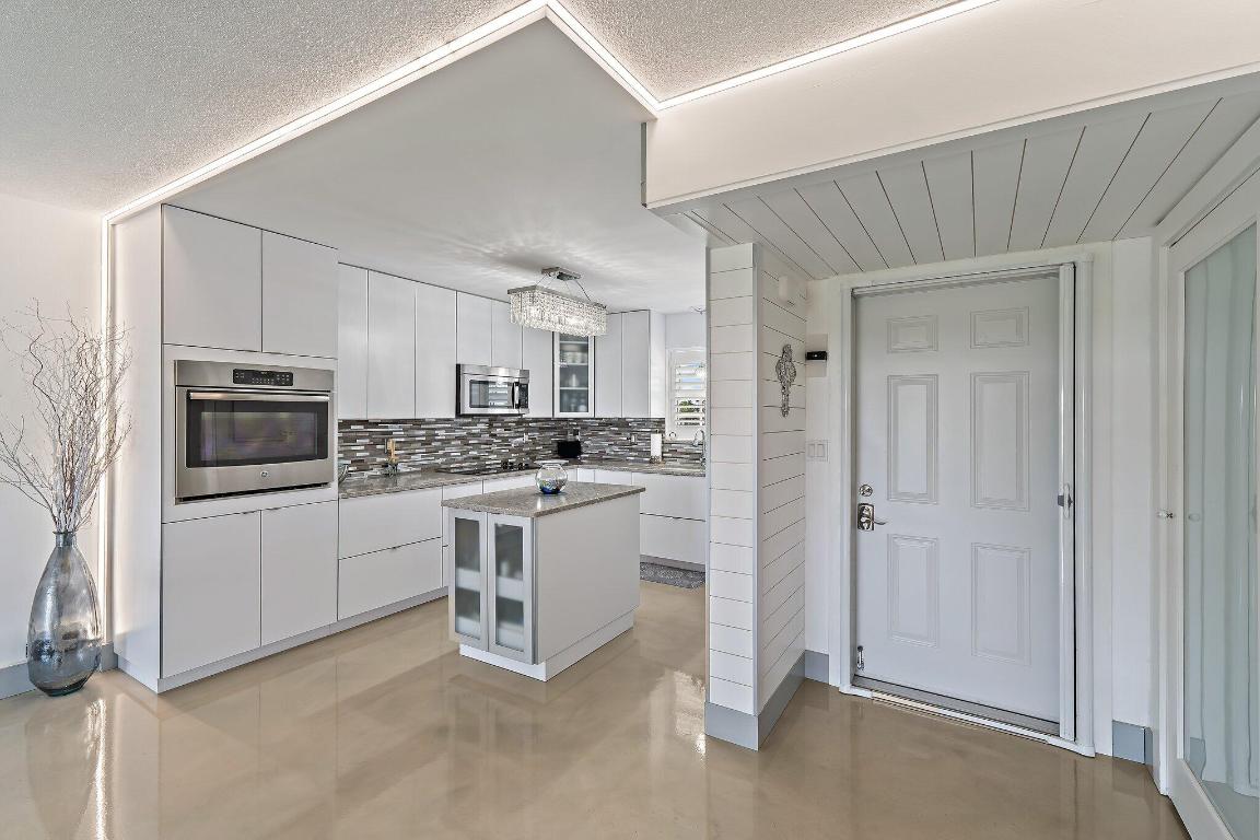 100 Waterway #E305 Tequesta, FL 33469