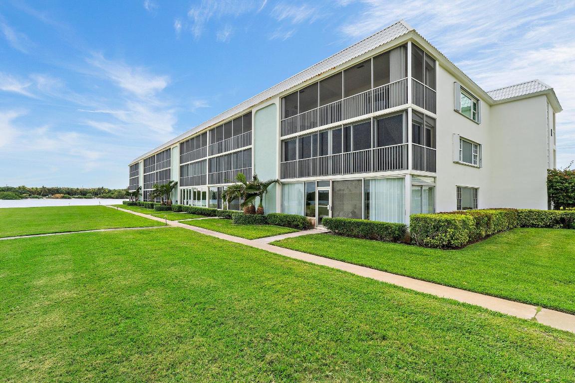 100 Waterway #E305 Tequesta, FL 33469
