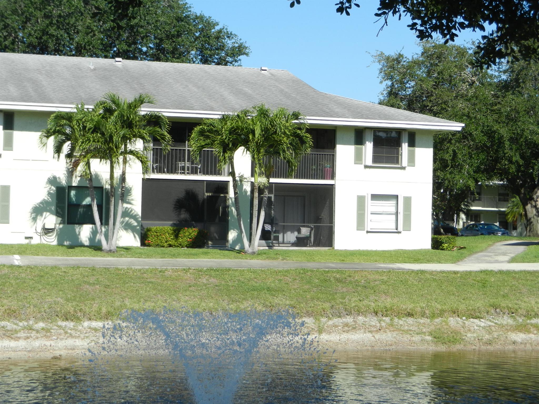 701 Sabal Rdg Cir #E