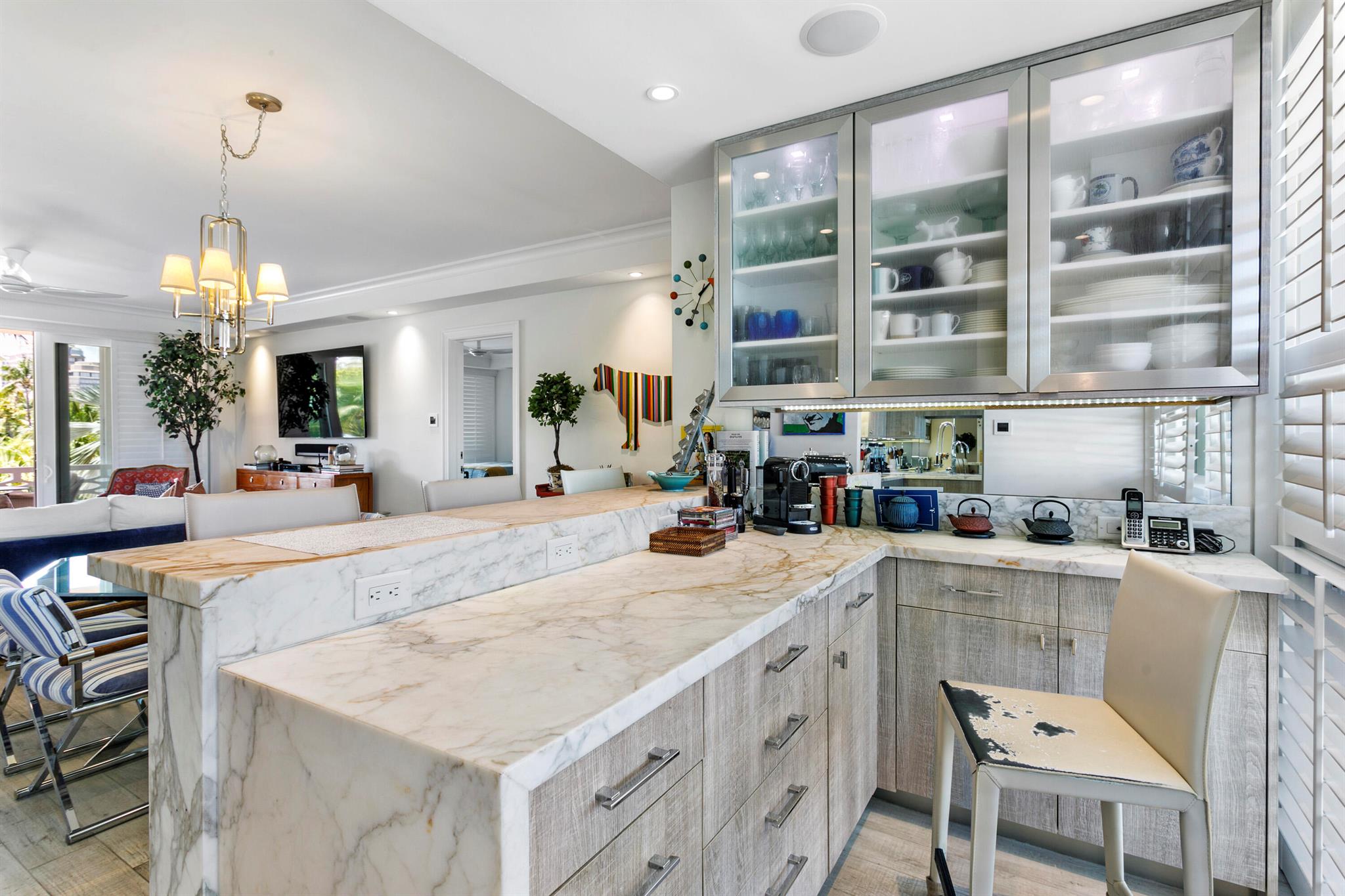 315 S Lake Dr #3f,Palm Beach, FL 33480