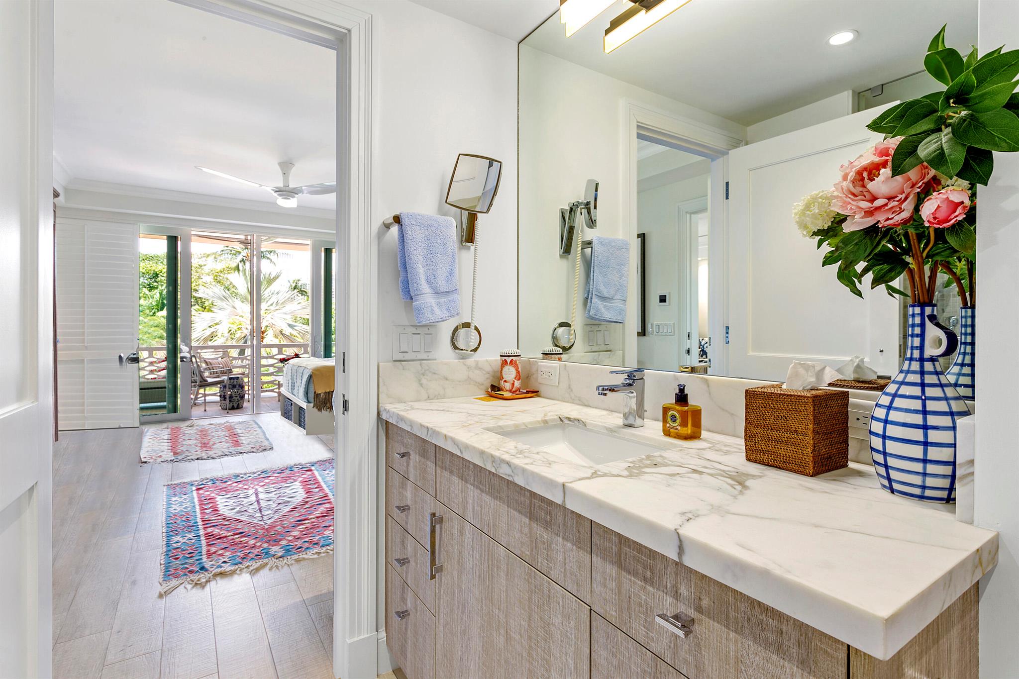 315 S Lake Dr #3f,Palm Beach, FL 33480