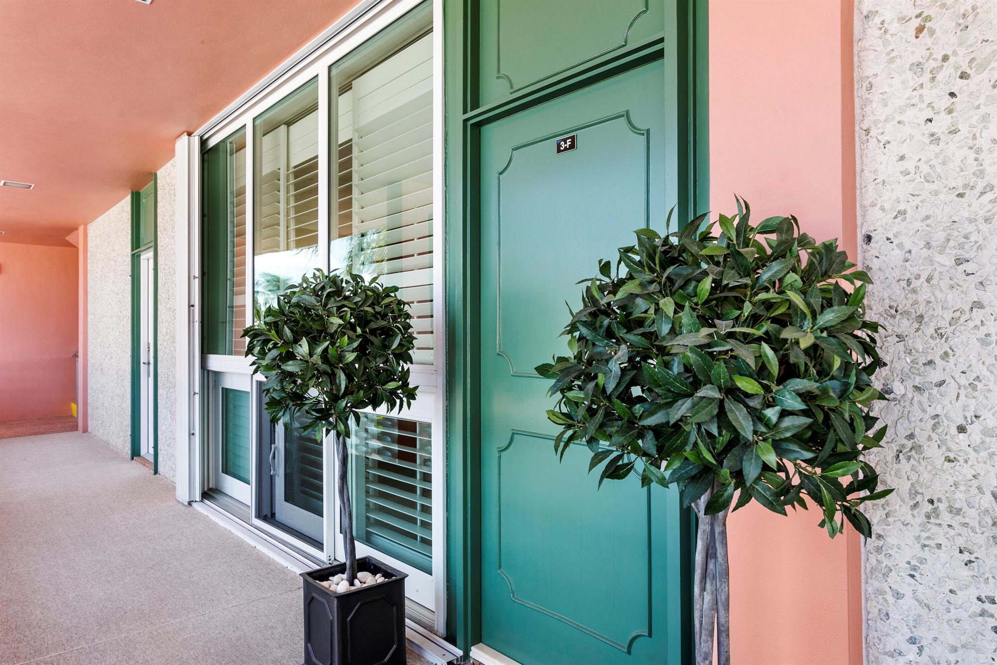 315 S Lake Dr #3f,Palm Beach, FL 33480