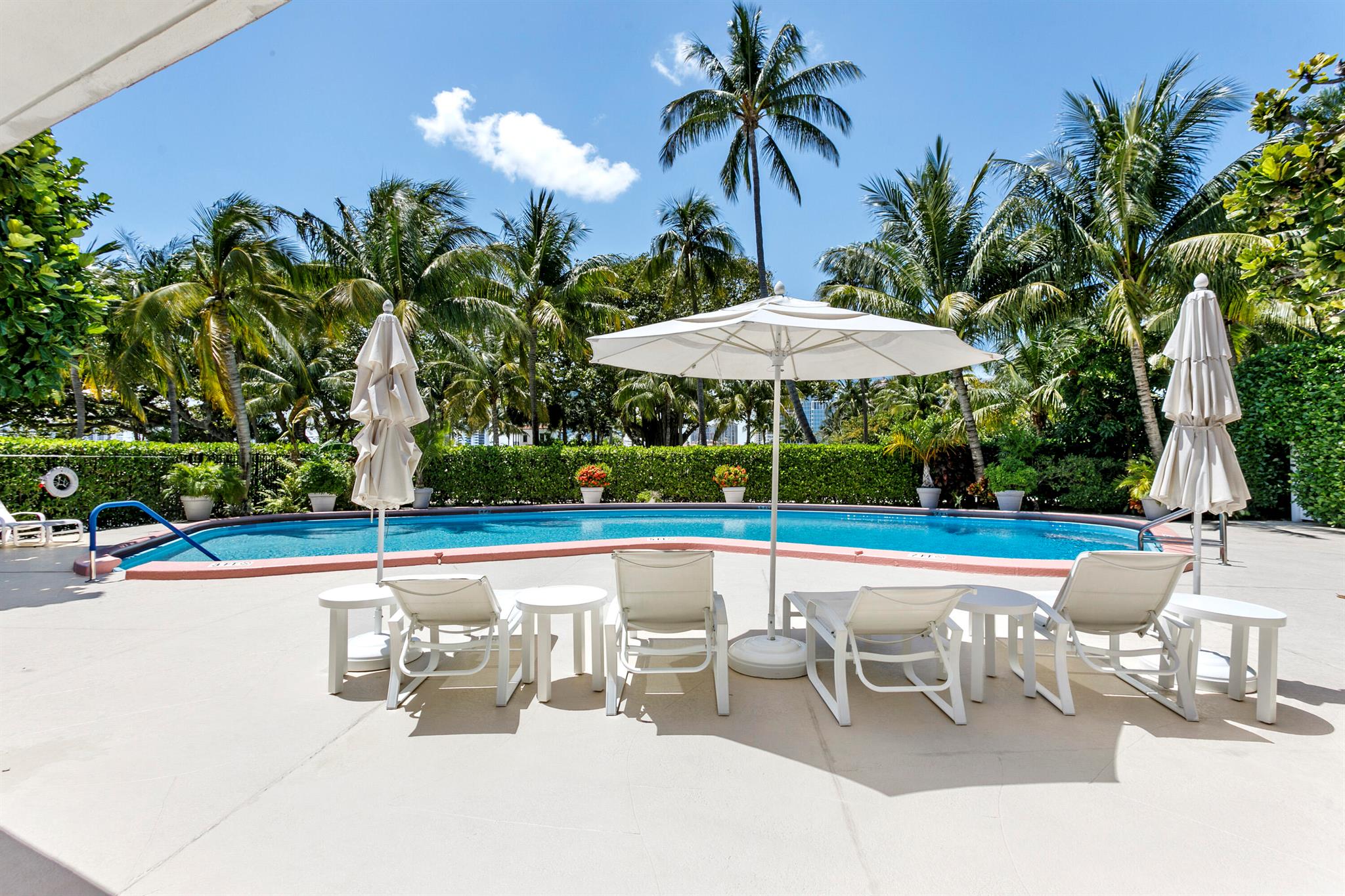 315 S Lake Dr #3f,Palm Beach, FL 33480