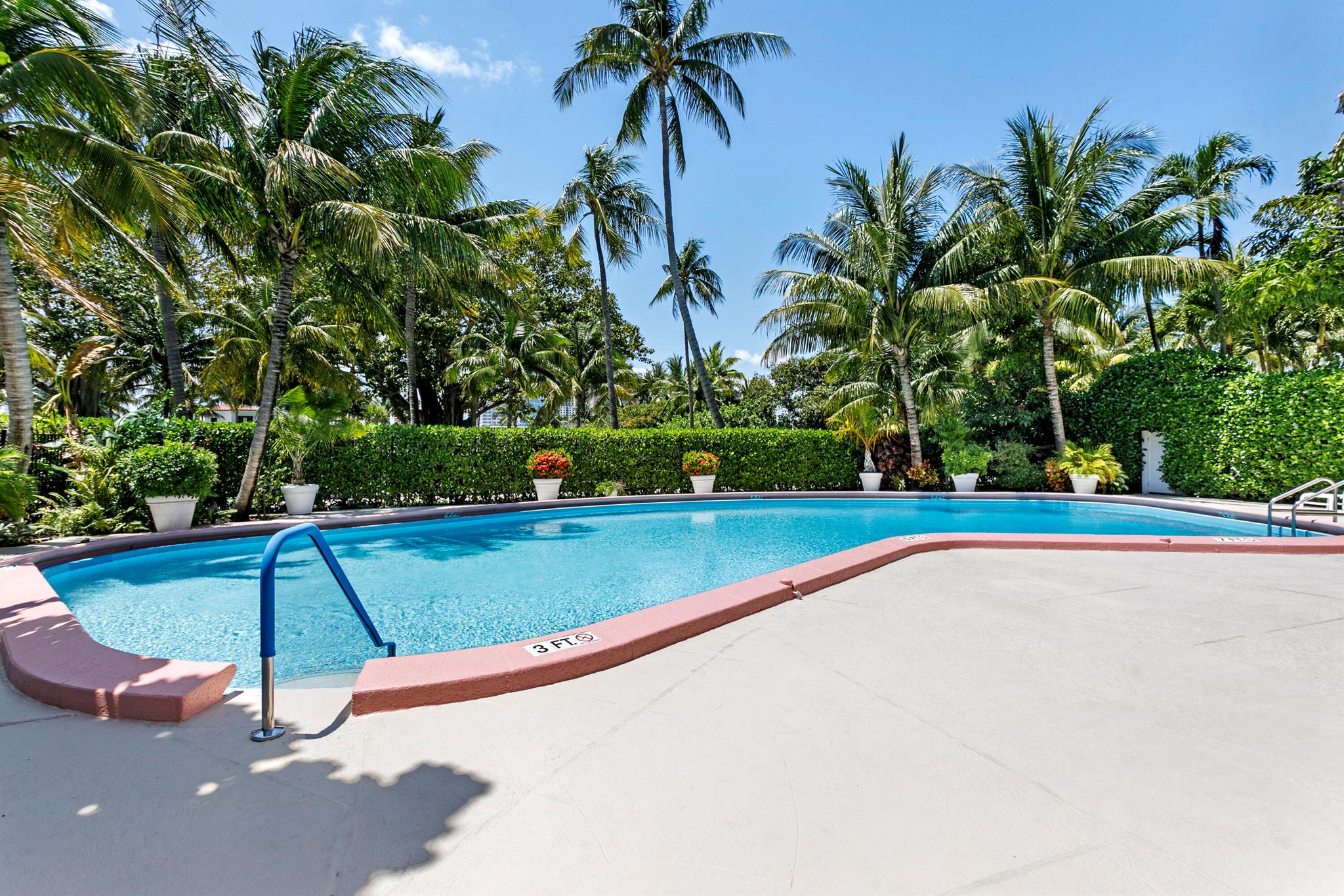 315 S Lake Dr #3f,Palm Beach, FL 33480